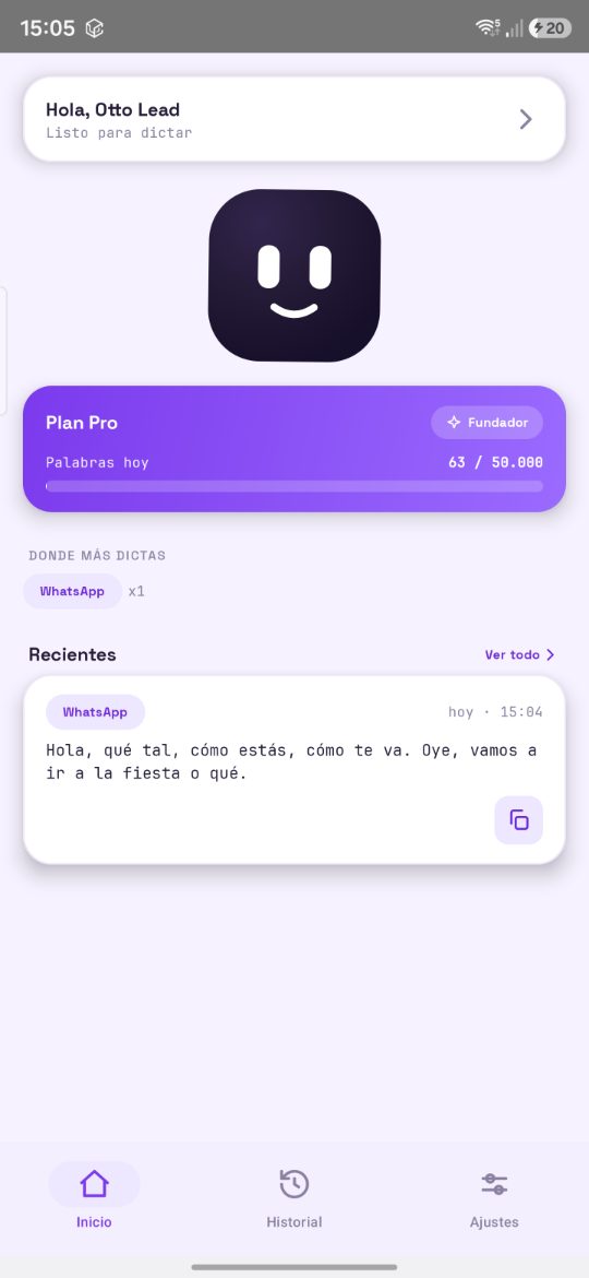 Pantalla de inicio de Voxly con la mascota y el plan